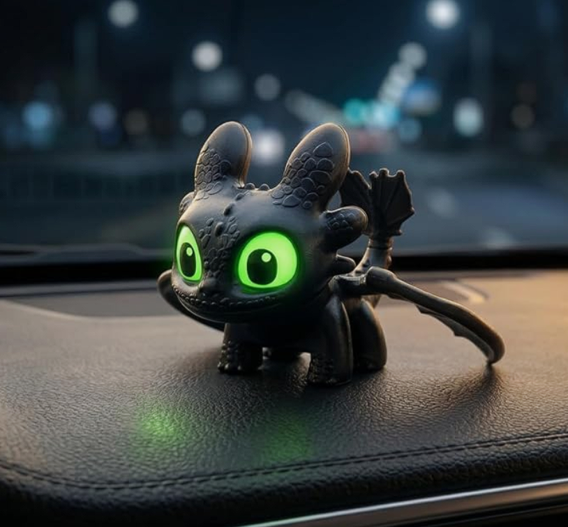 Figurka Szczerbatka do Samochodu LED